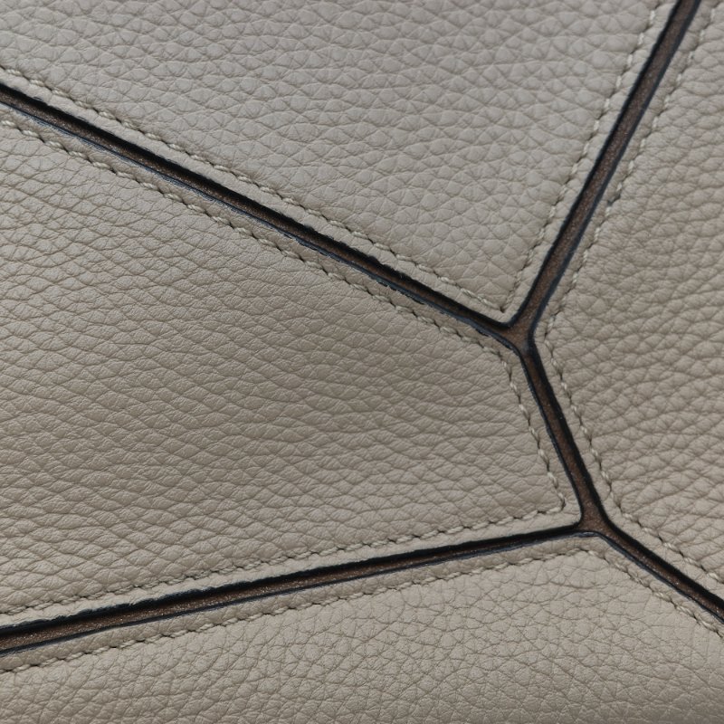 Loewe 羅威 Puzzle 中型 大象灰 奶咖色 牛皮 拼圖包 斜挎包 單肩包-13