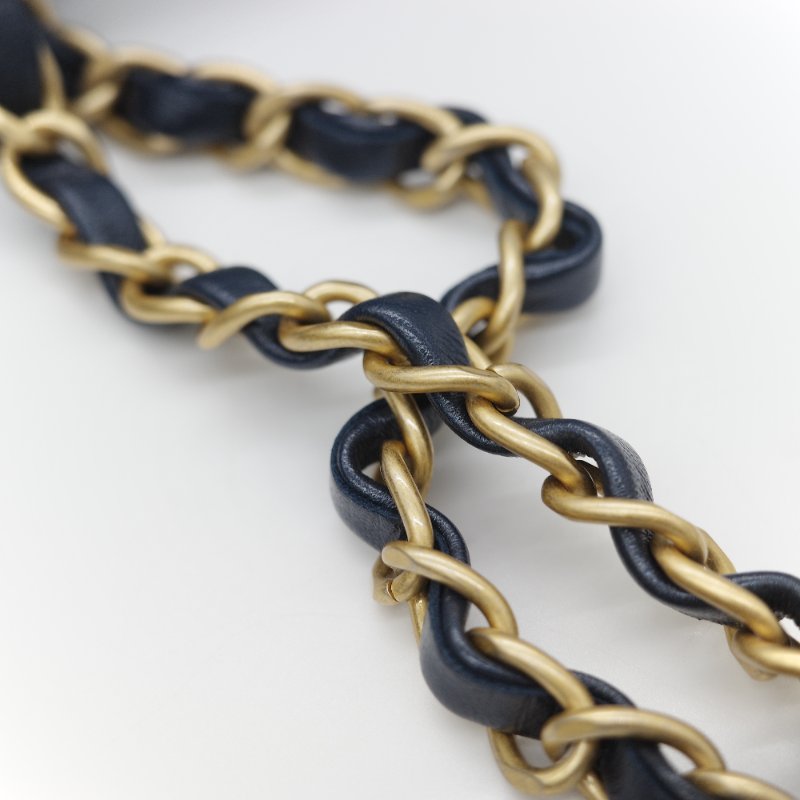 24春夏款♥️ Chanel 香奈兒  CF25 中型 牛仔丹寧 漸變色 羊皮內裡 鏈條包 斜挎包 口蓋包-19