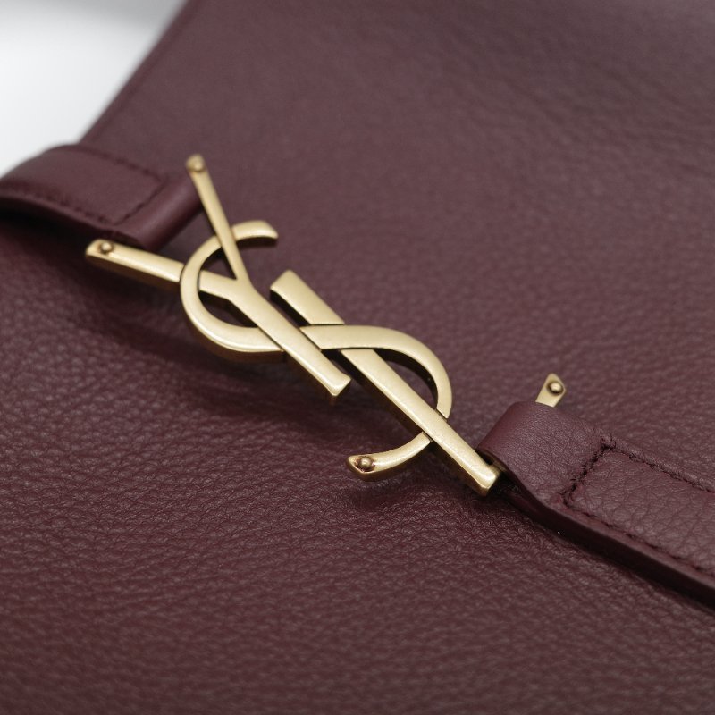 Saint Laurent 聖羅蘭 LE 5 À 7小型 粒面牛皮革 復古酒紅 柔軟手袋 單肩包 Hobo 包 托特包|專櫃85,100-10