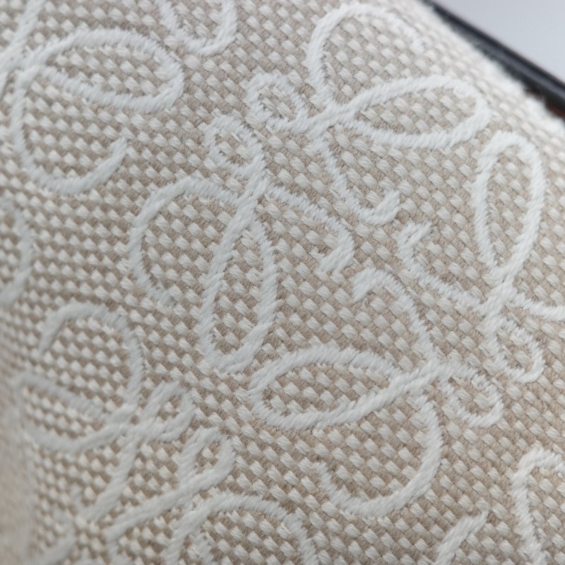 Loewe 羅威 Hammock 吊床包 Anagram 奶白色 提花 焦糖色牛皮 單肩包 斜挎包-10