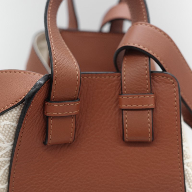 Loewe 羅威 Hammock 吊床包 Anagram 奶白色 提花 焦糖色牛皮 單肩包 斜挎包-16