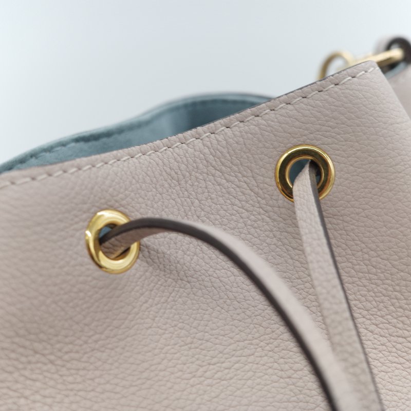 Louis Vuitton 路易威登 Lockme 粒面牛皮 淡粉色 天空藍 手提包 水桶包 單肩包-23