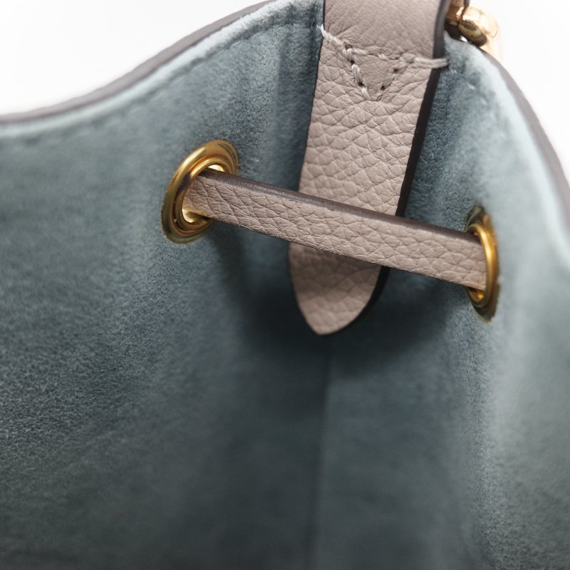 Louis Vuitton 路易威登 Lockme 粒面牛皮 淡粉色 天空藍 手提包 水桶包 單肩包-30