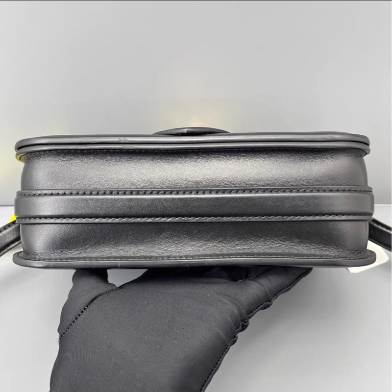 LV路易威登💎Pont9邮差包黑色📍23*15*7cm 20年 B0096-9