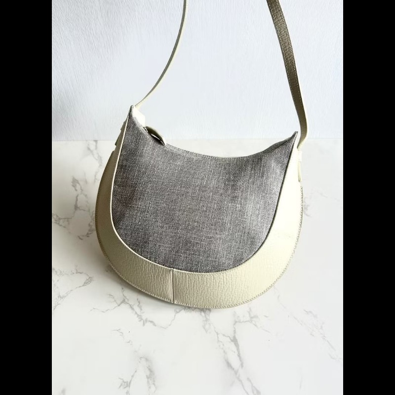 【LA LUNE】稀有中古包 Loewe白灰拼皮半月流浪包 腋下包 側背包 單肩包 二手-1