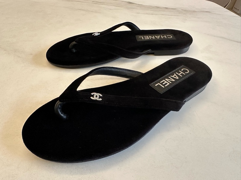 Chanel 絨面人字拖鞋-1