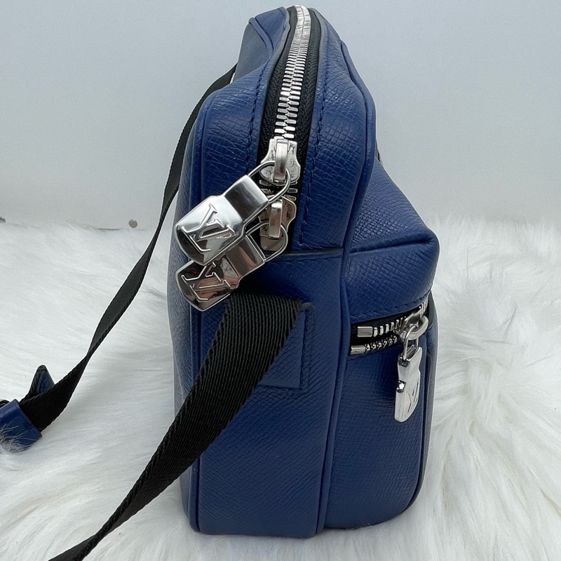 LV 路易威登芯片款藍色郵差包尺寸29.5x20x 10.5cm無附件(-3