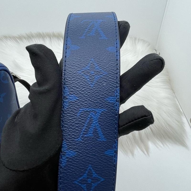 LV 路易威登芯片款藍色郵差包尺寸29.5x20x 10.5cm無附件(-7