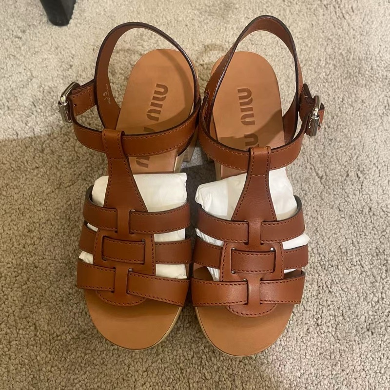 99.9新 繆繆/Miu Miu 羅馬女涼鞋 尺碼35-1