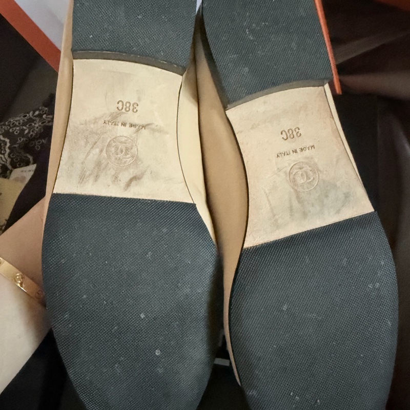 Chanel 經典配色平底鞋-15