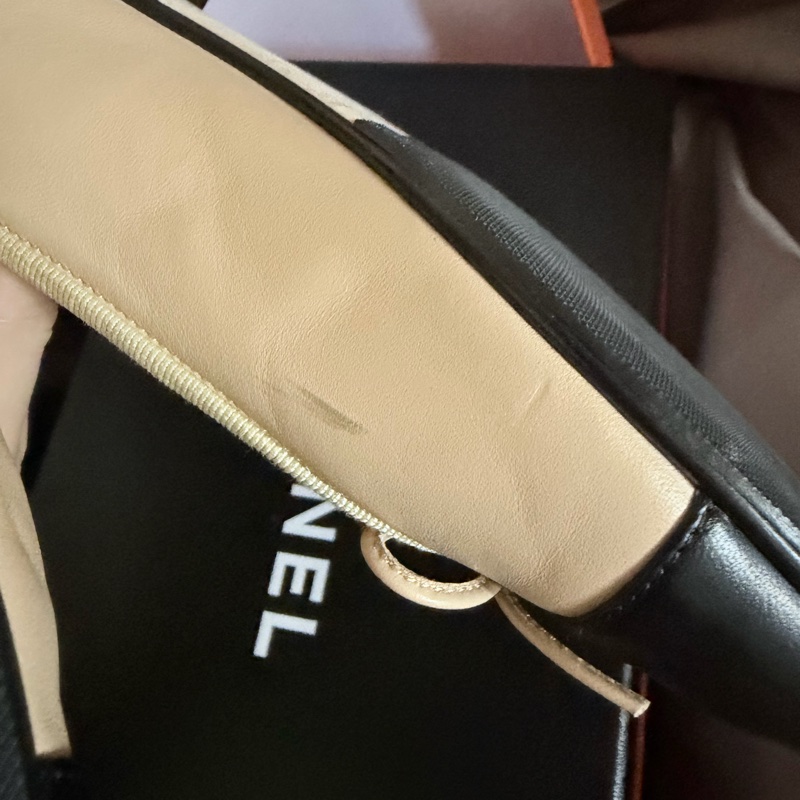 Chanel 經典配色平底鞋-27
