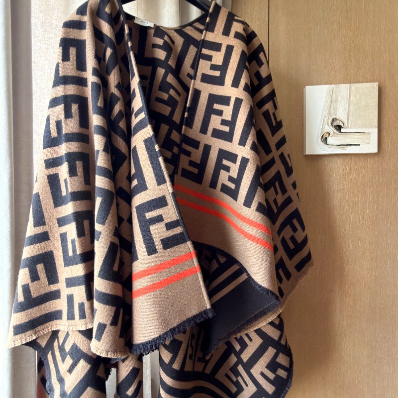 FENDI FF 斗篷-3