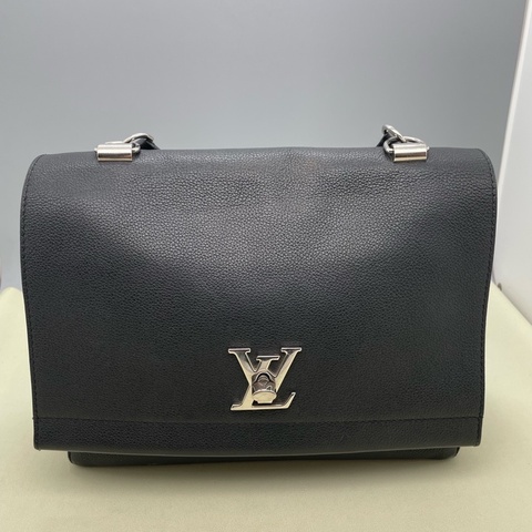 路易威登/Louis Vuitton  lockme 黑色牛皮 尺寸: 28 x 10 x