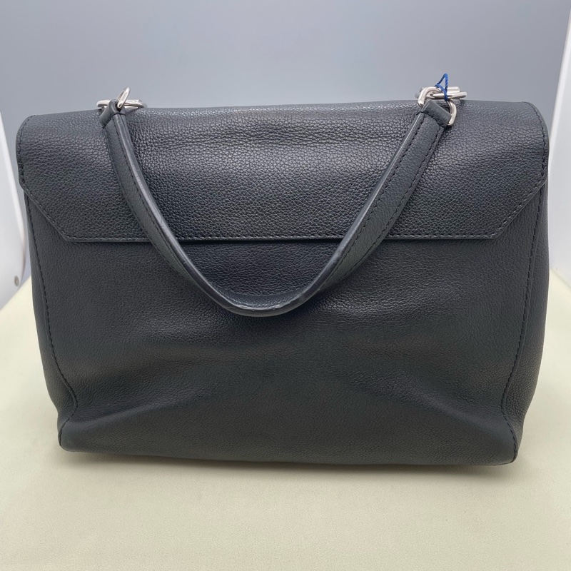 路易威登/Louis Vuitton lockme 黑色牛皮 尺寸: 28 x 10 x-1