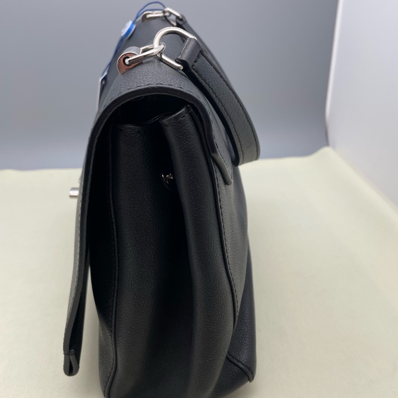 路易威登/Louis Vuitton lockme 黑色牛皮 尺寸: 28 x 10 x-3