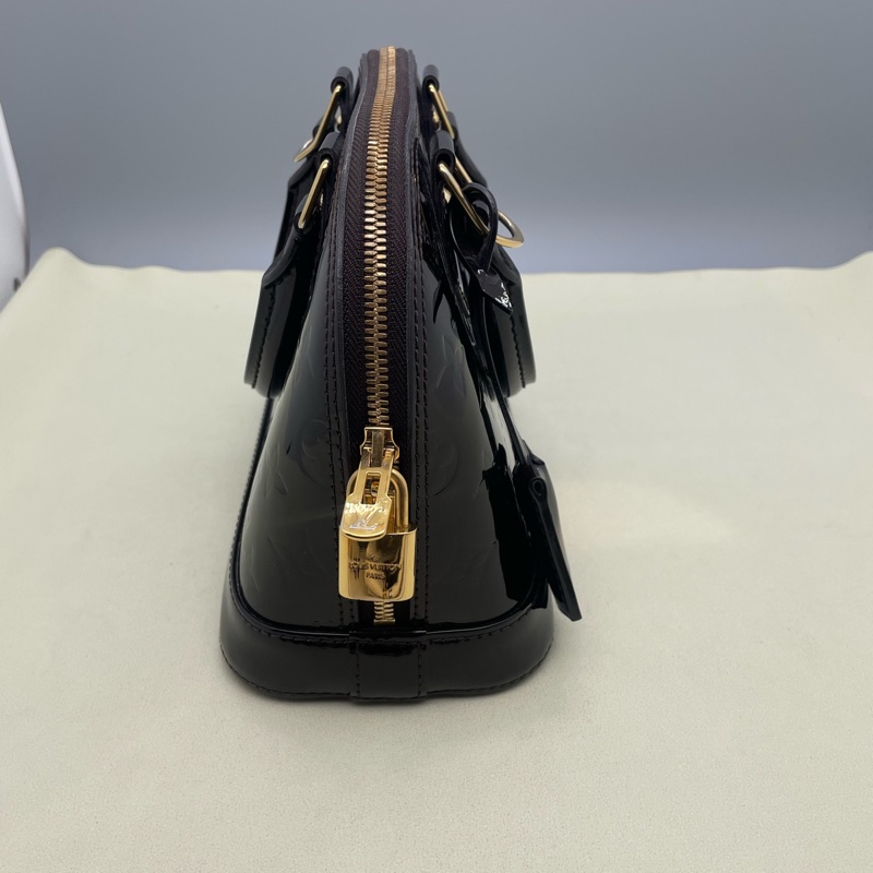 98新路易威登/Louis Vuitton 漆皮 車釐子色 貝殼包尺寸:23 x 11.5 x-3