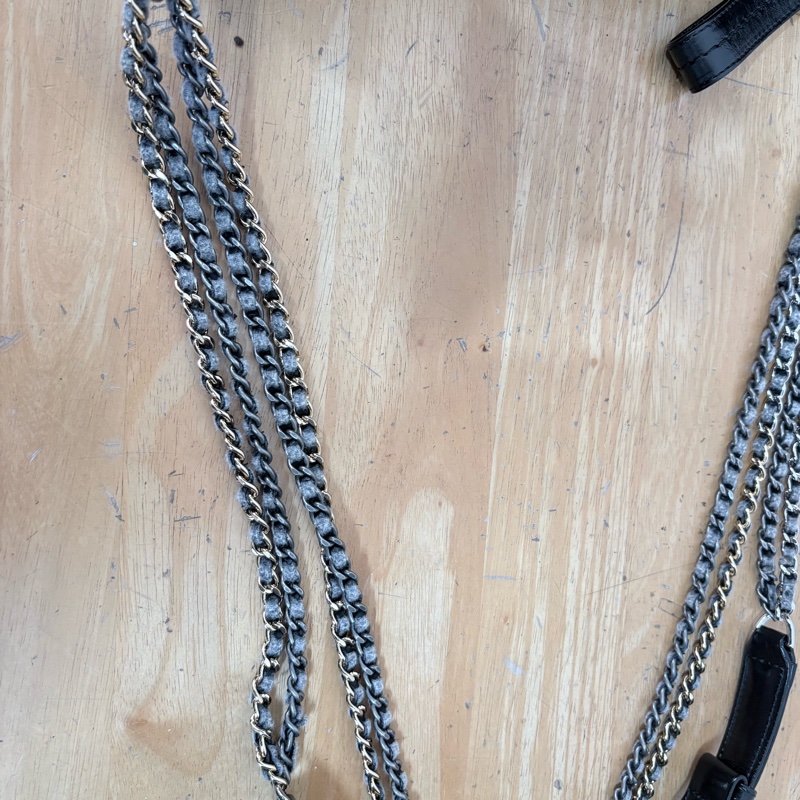 Chanel gabrielle 流浪包中號 黑色毛呢特別款 肩背斜背皆可-13