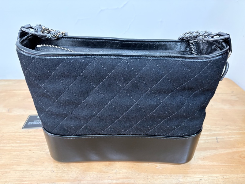 Chanel gabrielle 流浪包中號 黑色毛呢特別款 肩背斜背皆可-26