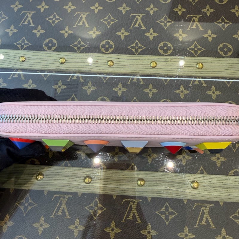 99新Fendi /芬迪 彩色鉚釘長款錢包 尺寸:18.5×10cm 無附件-2