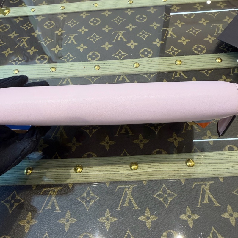 99新Fendi /芬迪 彩色鉚釘長款錢包 尺寸:18.5×10cm 無附件-5