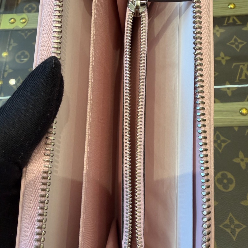 99新Fendi /芬迪 彩色鉚釘長款錢包 尺寸:18.5×10cm 無附件-6