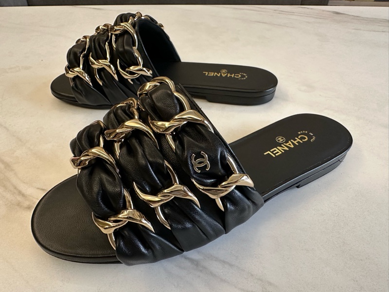 Chanel 黑色小羊皮拖鞋-2