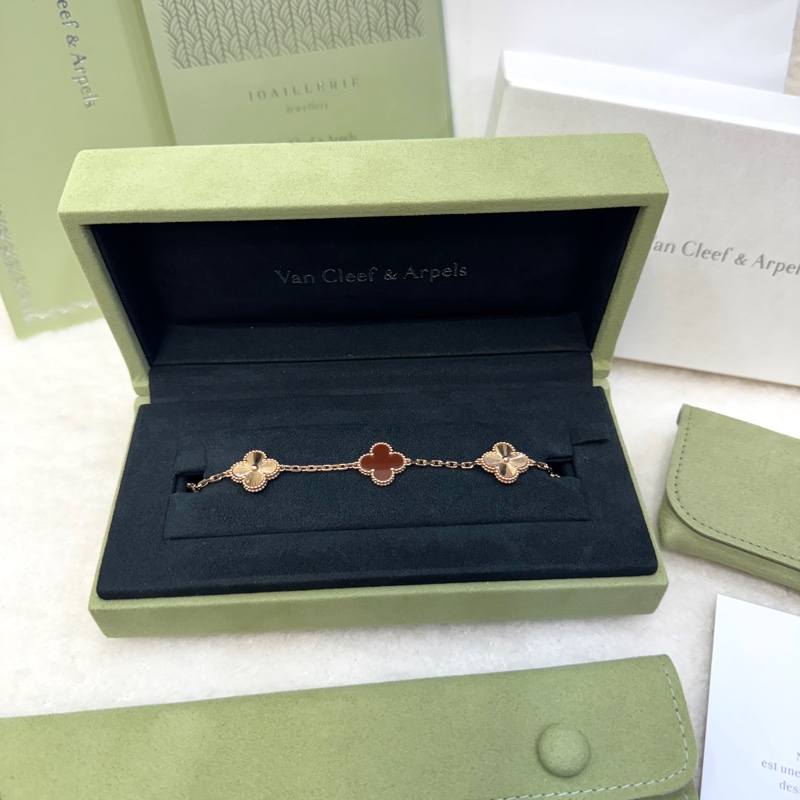 Van Cleef & Arpels 梵克雅寶 VCA 紅玉髓 璣鏤雕花 18K玫瑰金 Vintage Alhambra 四葉草五花手鍊 VCARP7RP00-1