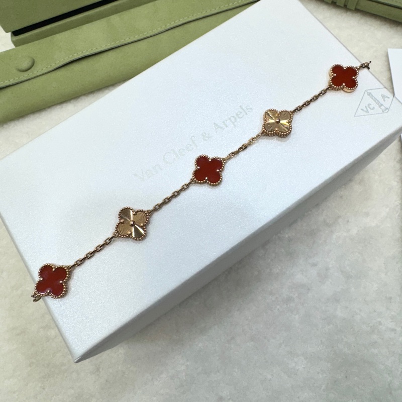 Van Cleef & Arpels 梵克雅寶 VCA 紅玉髓 璣鏤雕花 18K玫瑰金 Vintage Alhambra 四葉草五花手鍊 VCARP7RP00-4