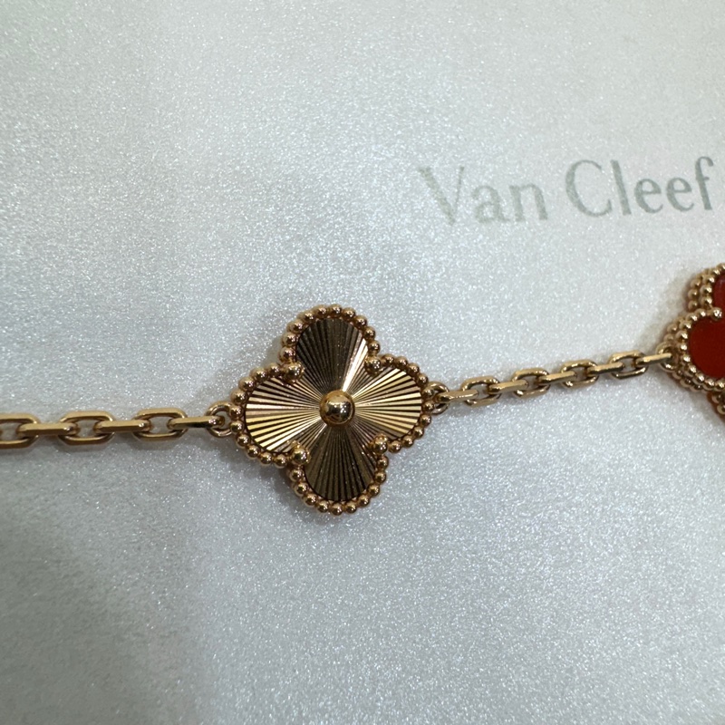 Van Cleef & Arpels 梵克雅寶 VCA 紅玉髓 璣鏤雕花 18K玫瑰金 Vintage Alhambra 四葉草五花手鍊 VCARP7RP00-11