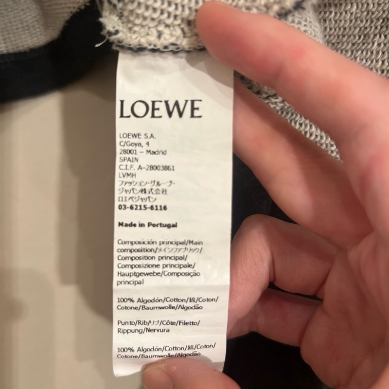 Loewe 短板拼牛皮帽T-14