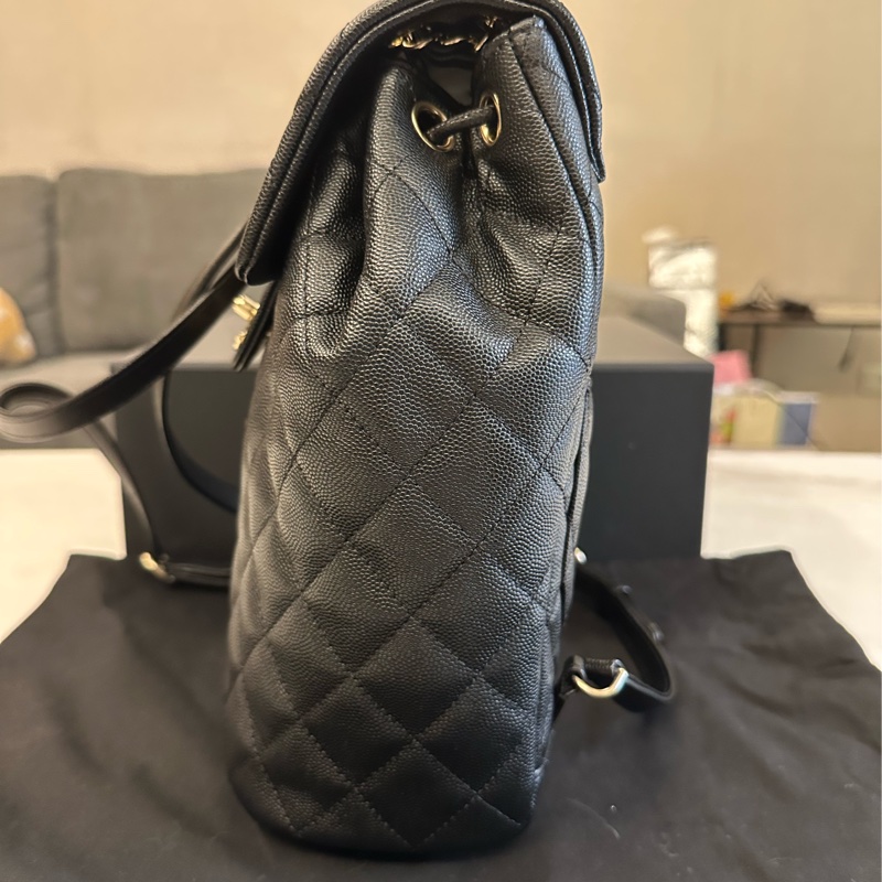 Chanel 薩爾茨堡雙肩後背包 黑金荔枝皮-2