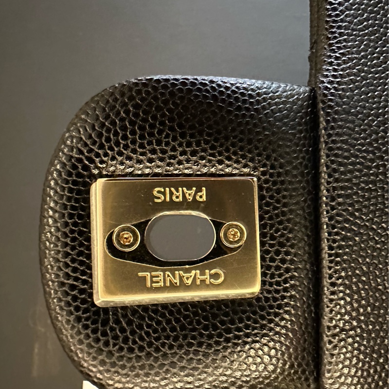 Chanel 薩爾茨堡雙肩後背包 黑金荔枝皮-11