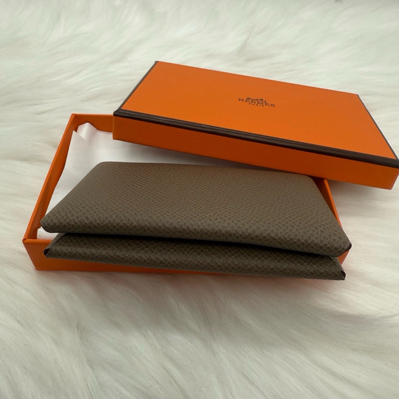 99愛馬仕/Hermes 大象灰卡夾 皮革 尺寸:長7 x 寬10釐米-1