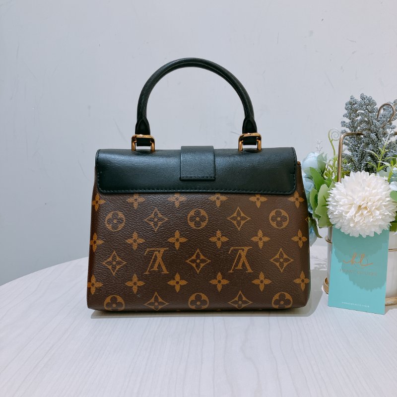 TK1961 Louis Vuitton 路易威登小號鎖頭肩帶包包 Locky BB Bag-3