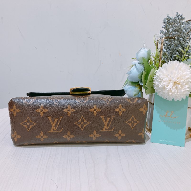 TK1961 Louis Vuitton 路易威登小號鎖頭肩帶包包 Locky BB Bag-6