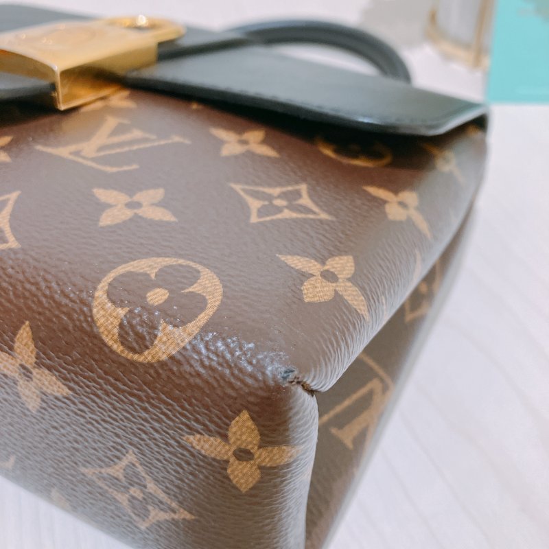 TK1961 Louis Vuitton 路易威登小號鎖頭肩帶包包 Locky BB Bag-30