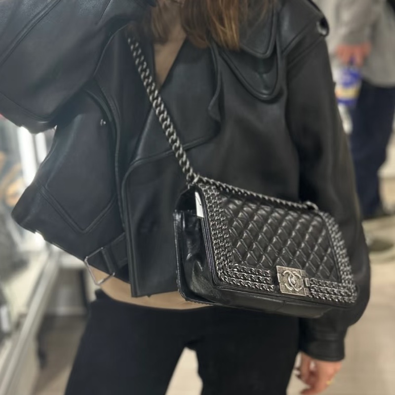 #CHANEL#香奈兒黑銀leboy25穿皮鏈滾邊限定款 🍓🍓-6