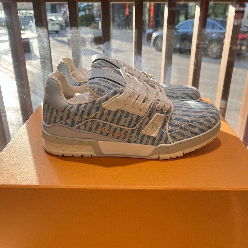 LV路易威登 trainer 藍白條紋休閒鞋 8碼,42.5碼-3