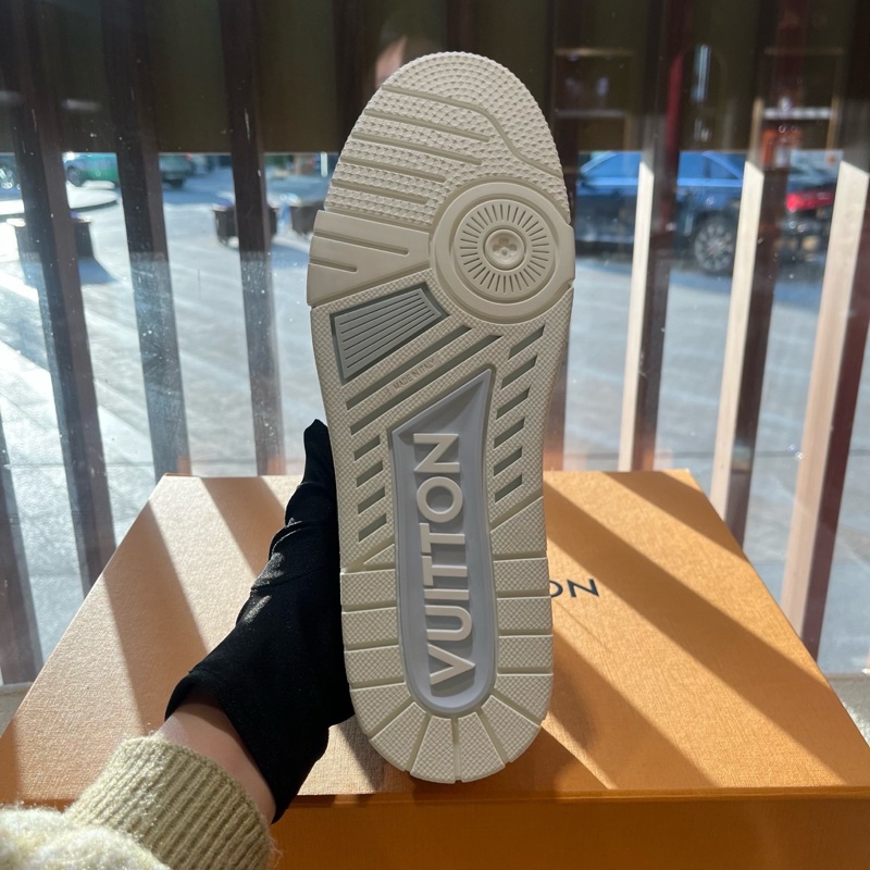 LV路易威登 trainer 藍白條紋休閒鞋 8碼,42.5碼-5