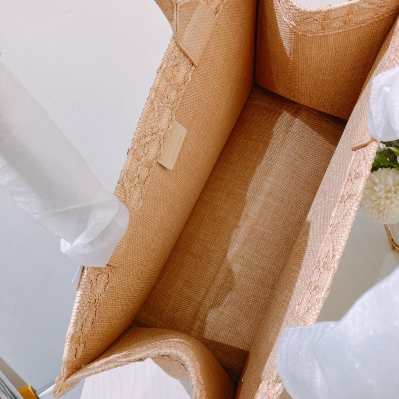 TK1962 Christian Dior 迪奧中號手拿包包Medium Book Tote Bag Canvas Natural Gold-16