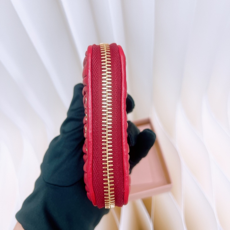 Miu Miu 紅色拉鏈短夾/零錢包-5
