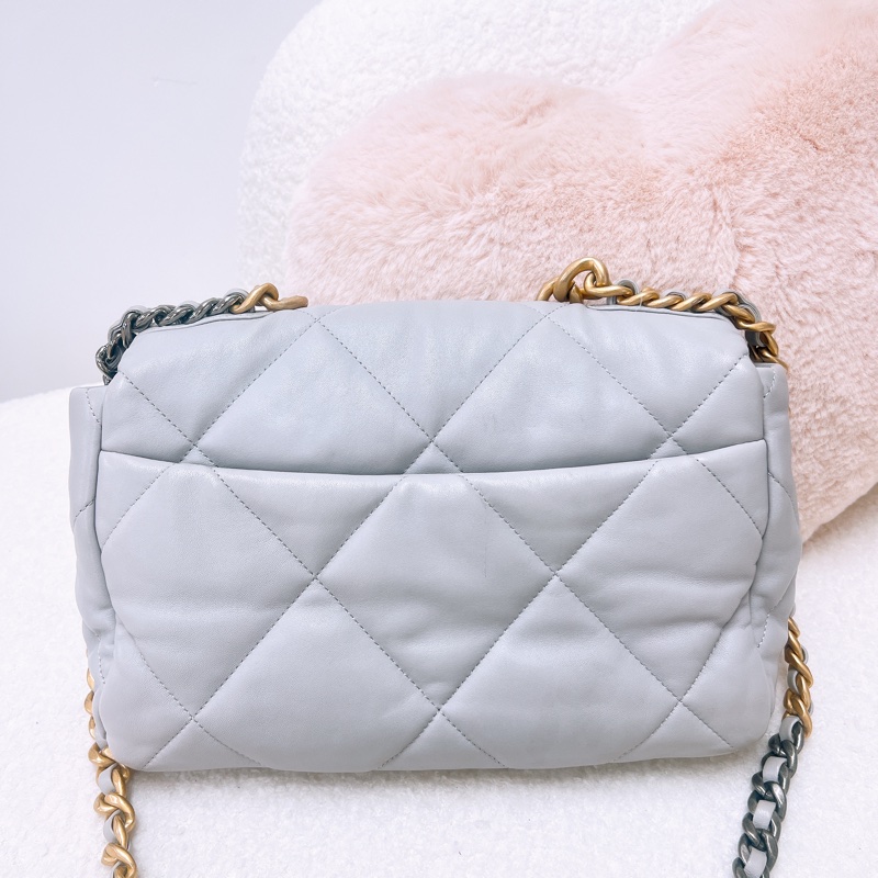 Chanel 19 淺灰色大號翻蓋包-6