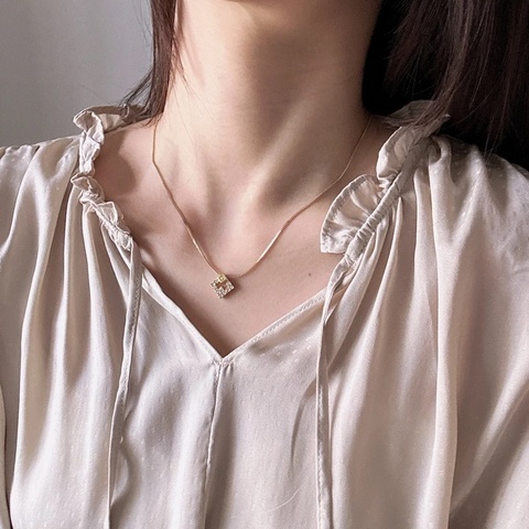 Givenchy 紀梵希 菱形 萊茵石鍍金項鏈 鎖骨鏈