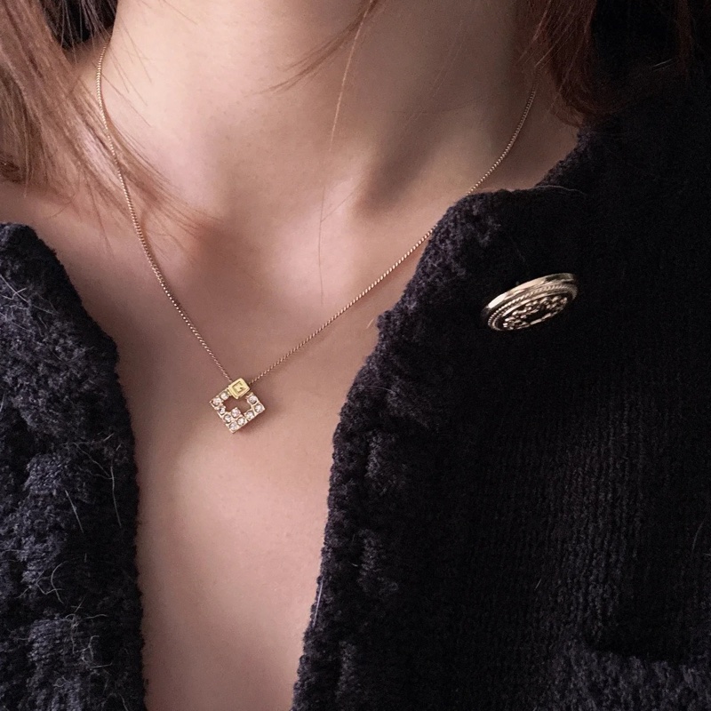 Givenchy 紀梵希 菱形 萊茵石鍍金項鏈 鎖骨鏈-1