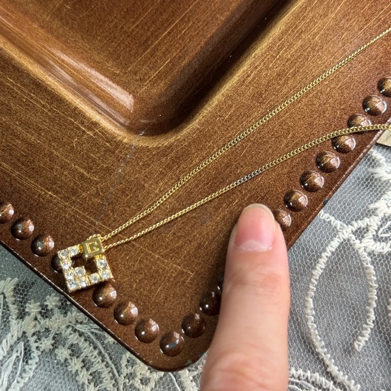 Givenchy 紀梵希 菱形 萊茵石鍍金項鏈 鎖骨鏈-11