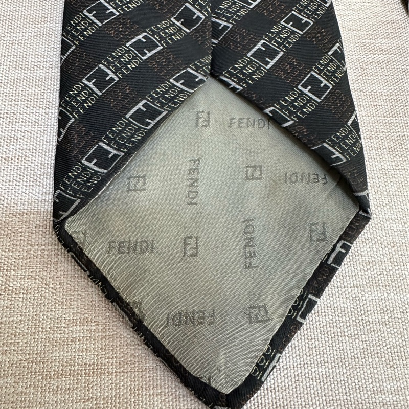 FENDI 滿版領帶-12