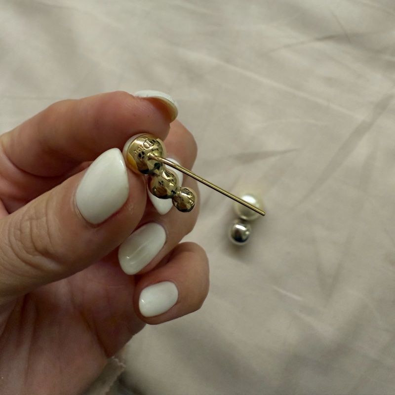 DIOR迪奧不規則水鑽垂墜式耳針式耳環-4