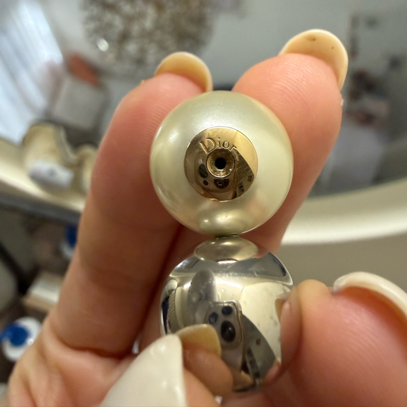 DIOR迪奧不規則水鑽垂墜式耳針式耳環-8