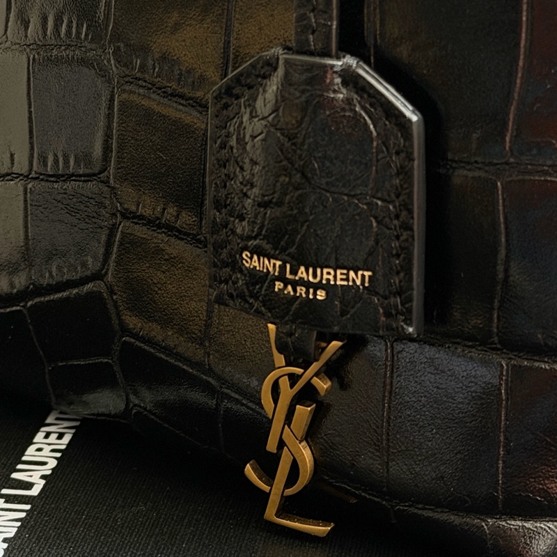 YSL Mini Toy 鱷魚壓紋黑金迷你托特包-9