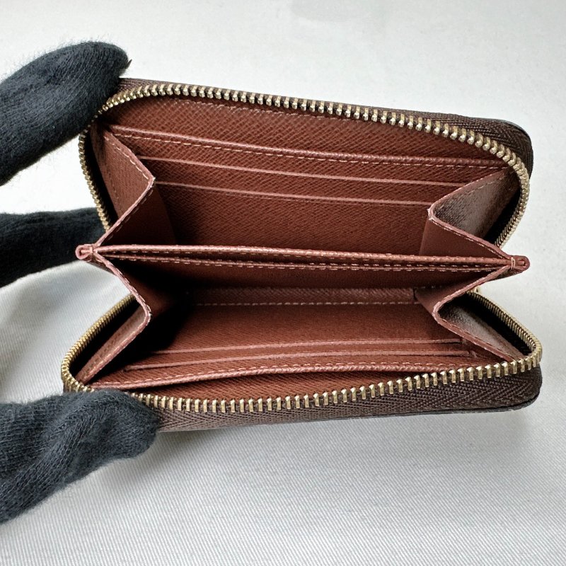 LV 老花ㄇ字拉鏈零錢包-6